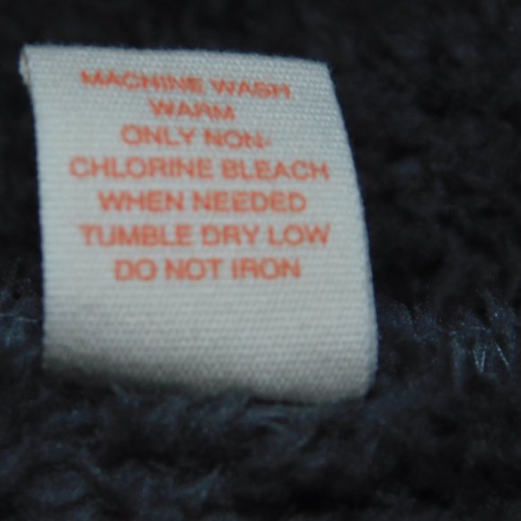 Jasmine & Ginger Plush Gray Robe With Faux Fur - Picture 12 of 12